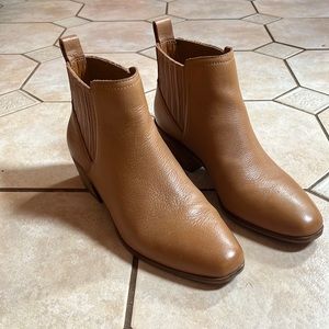 Lucky brand camel/tan leather ankle boot